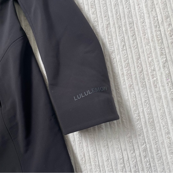 Lululemon Womens Soft Shell Waterproof Performance Jacket - Picture 5 of 12